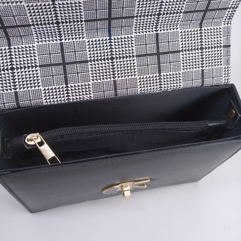 Luna Curve Crossbody Bag Black Color