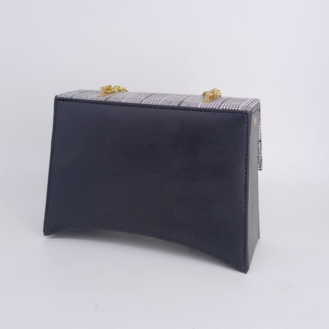 Luna Curve Crossbody Bag Black Color